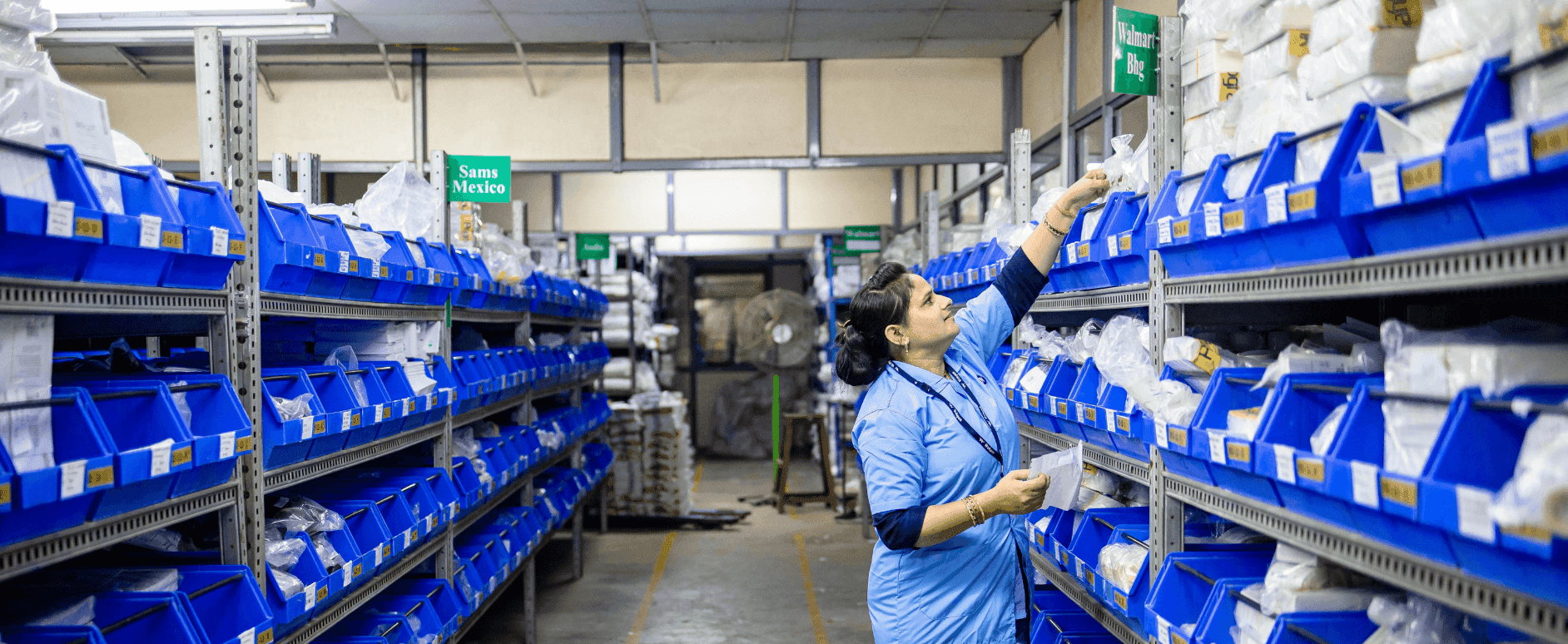 Optimalkan manajemen gudang dengan lot & serial number tracking serta strategi FIFO/FEFO agar stok selalu aman, akurat, dan tepat guna.